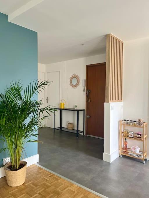 Chambre Privee Dans Un Appartement Partage فيليوربان المظهر الخارجي الصورة